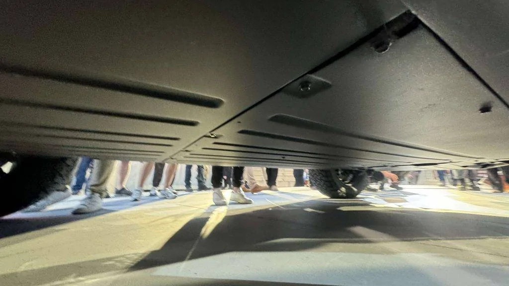 Skid plate skids underbody 2027 Scout Motors EV Traveler SUV Terra Pickup Truck 4.webp