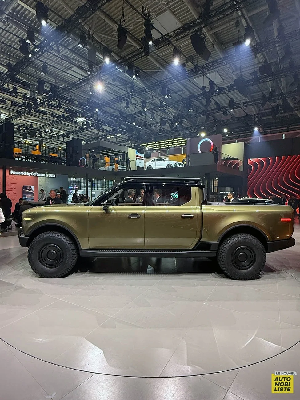 Scout Terra in Silo Green Metallic color 3.webp