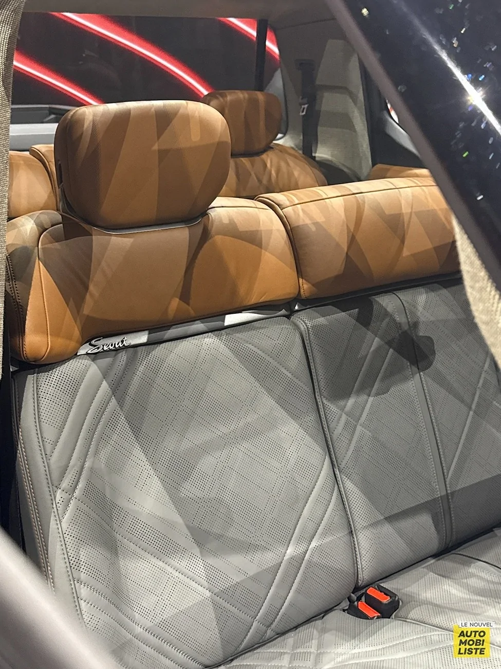 Scout Terra in Silo Green Metallic color 5.webp