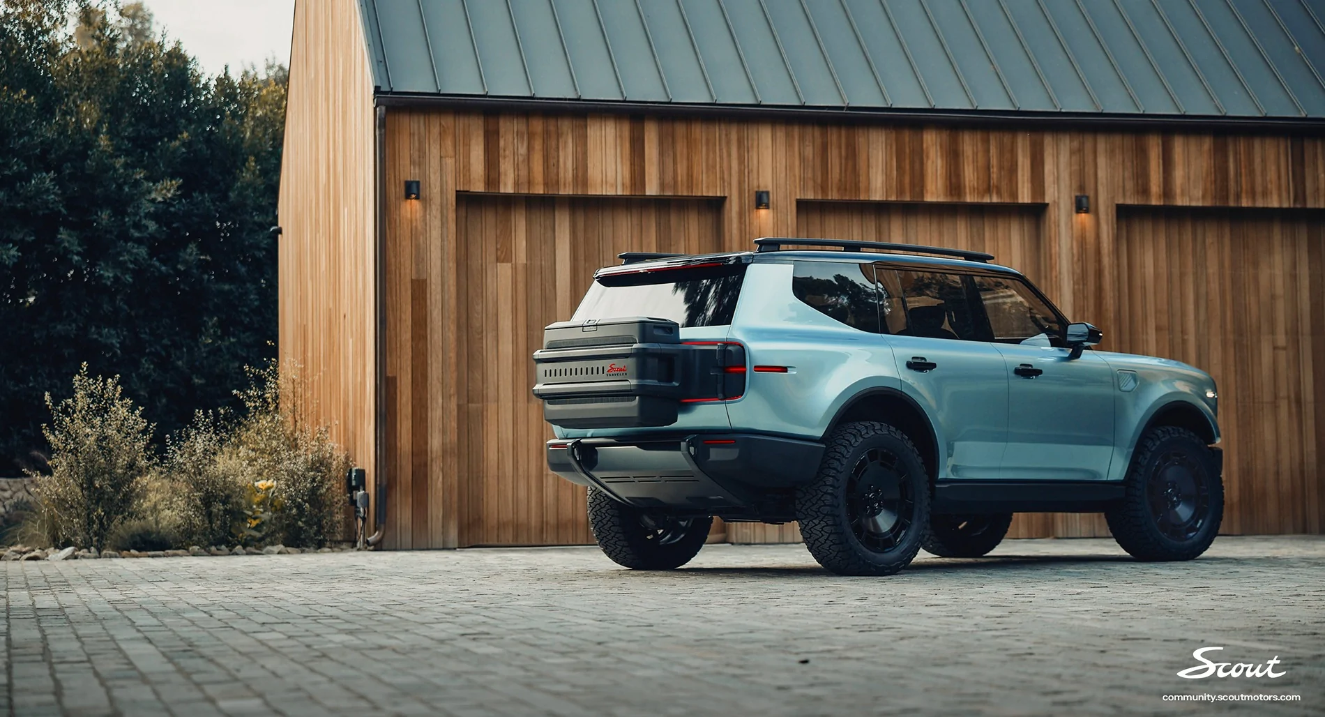 New Traveler & Terra Wallpapers released by Scout (from LA auto show) 2.webp
